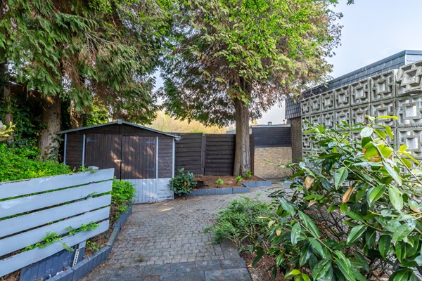 Foto - Te koop: Semi bungalow met veel woonoppervlakte gelegen in Haanrade